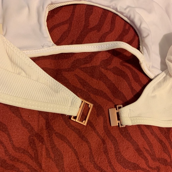 Cut Out Detail Strappy Bikini Cream/White Size Small - Picture 9 of 11